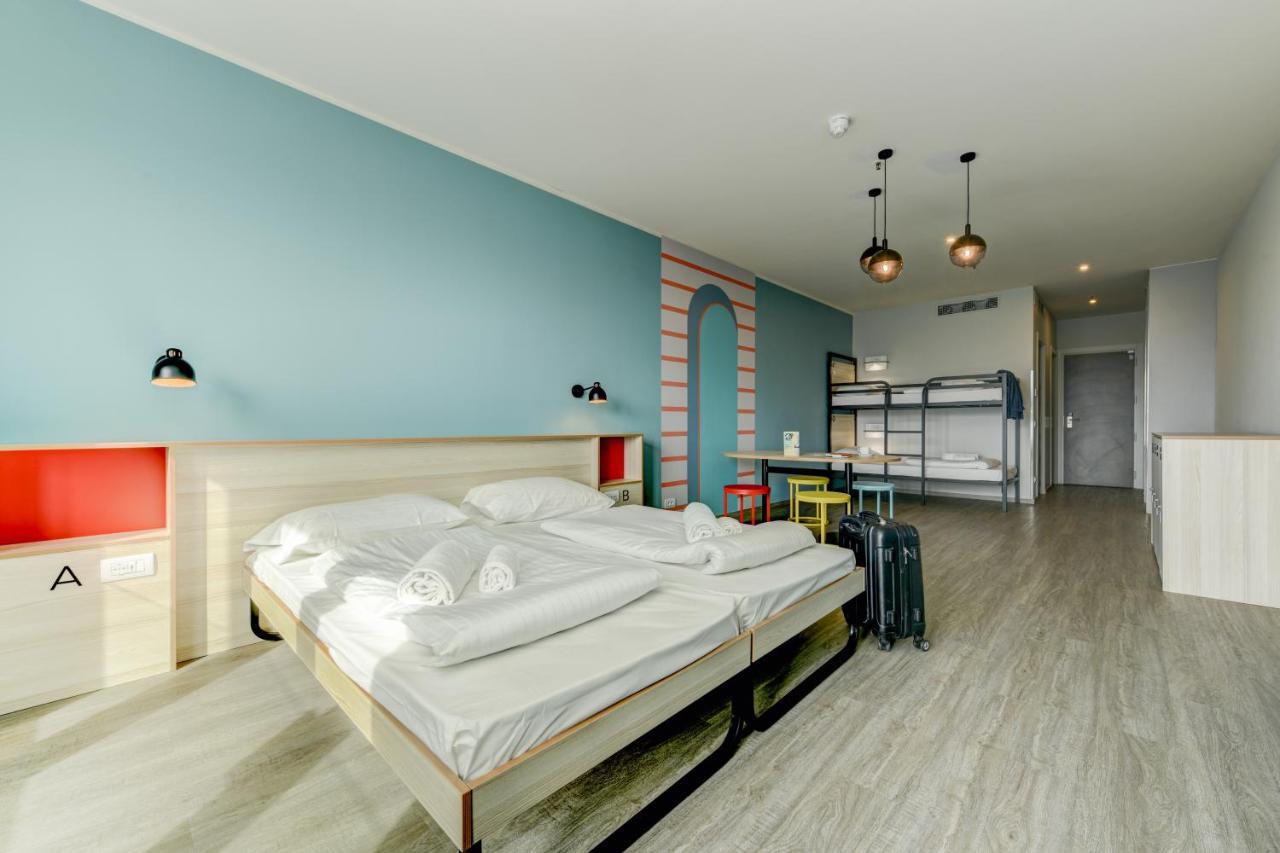 Meininger Venezia Mestre Exterior photo